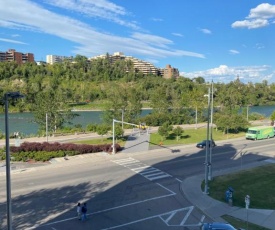 entire beautiful 2bedroom suit in riverfront..