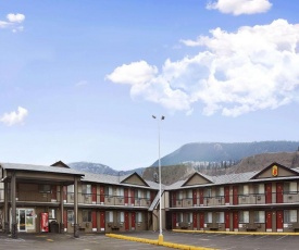 Super 8 by Wyndham Kamloops East