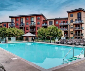 Upper Floor with Courtyard View #550