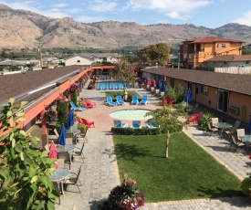 Sahara Courtyard Inn Osoyoos