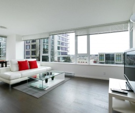 Pristine 2BDR 2BA Condominum in Richmond Centre