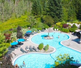 Hilltop Inn - Salmon Arm