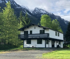 Bear Valley Guesthouse