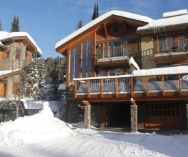 Discovery's Woodhaven 8 in Sun Peaks