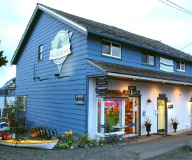 Tofino Paddlers Inn