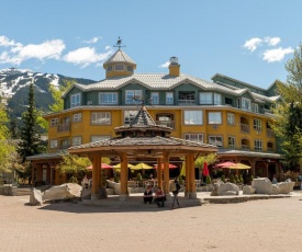 Bear Lodge (Town Plaza)