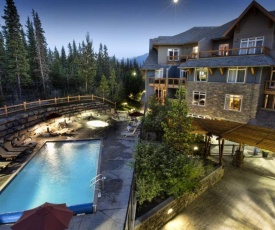 Luxurious Two Bedroom Condo in Canmore