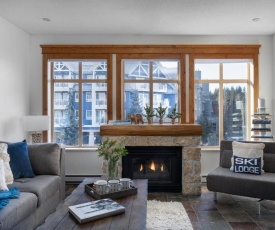 The Explorer's Hideaway- Nestled in Whistler Village