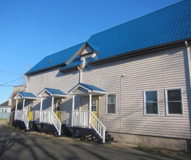 Seawinds Motel & Cottages