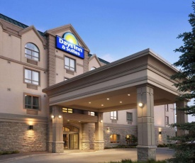 Days Inn & Suites by Wyndham Collingwood