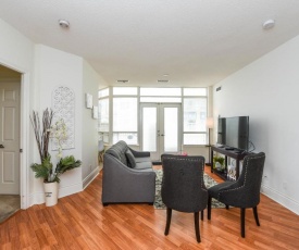 Amazing 2BR & 2BTH - Near Square One Mall