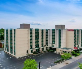 Ramada By Wyndham Niagara Falls near the Falls