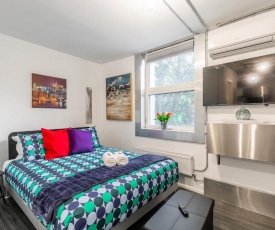 BRAND NEW - Upscale Studio - Byward Market!