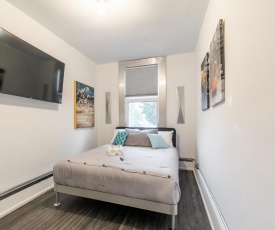 PRIME Downtown - Luxury 2BR in the Byward Market!