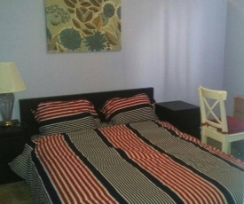 Room in Guest room - Big House Near 401-east And Pickering Town Centre