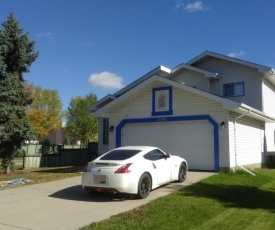 Spacious/Elegant house by West Edmonton Mall