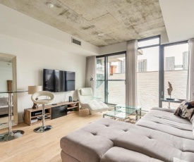 Newly Renovated - Luxury 1BR Loft - PRIME King West!