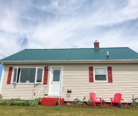 Peaceful Retreat Perched on Old Farm ~7Mi to Beach