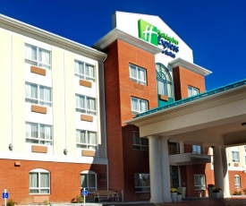 Holiday Inn Express Hotel & Suites Edson, an IHG Hotel