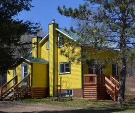 La Maison jaune de Chute-Saint-Philippe