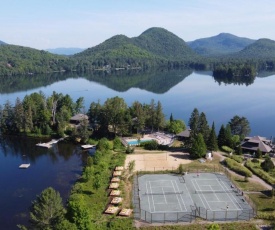 Family excitement with Lake access and private hot tub