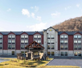 Microtel Inn & Suites by Wyndham Mont Tremblant