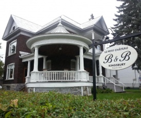 Le Petit Château Montebello B&B