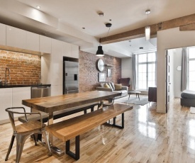 Charming & Contemporary Old Montreal Suites