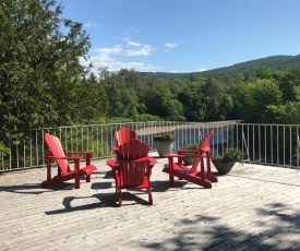 La CAMPAGNE au centre-ville de Baie-Saint-Paul UNIQUE