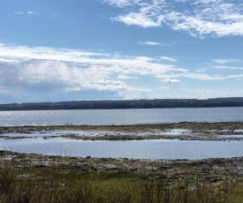 MOWEB - CHALET BORD DE L'EAU AVEC PLAGE iLE ORLEANS