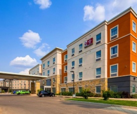 Best Western Plus Eastgate Inn & Suites