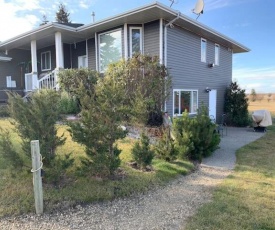 1, 2 or 3 bedroom acreage house South Red Deer